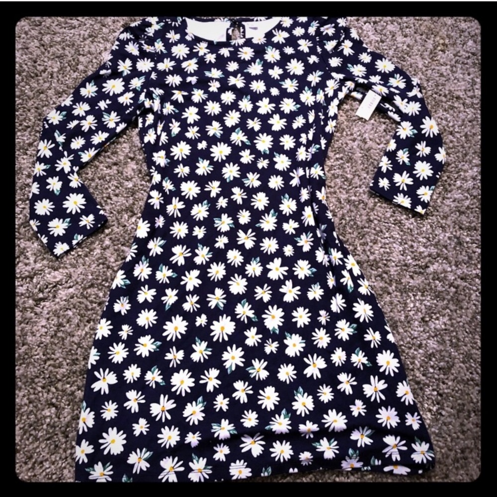 Daisy Print Sheath Dress